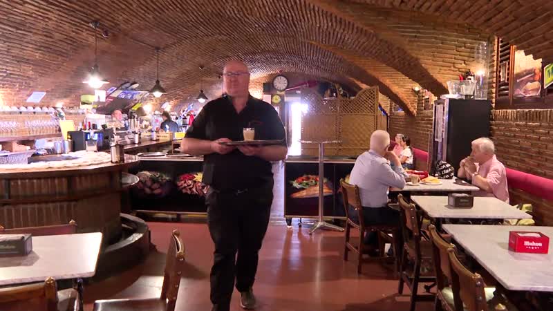 Antonio se despide de Caballerizas tras más de medio siglo
