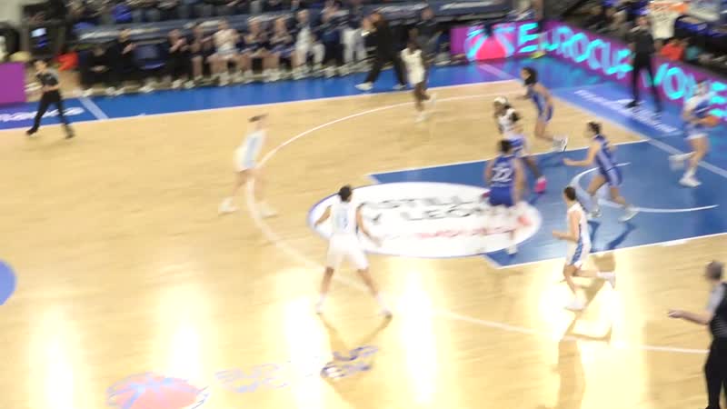 Aparece el mejor Avenida en el mejor momento 