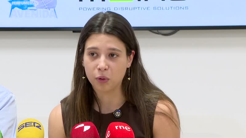 Inés Santibáñez, primer fichaje del nuevo Avenida 