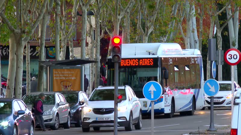 Refuerzos en la línea 10 y 13 y bus a demanda en la 15