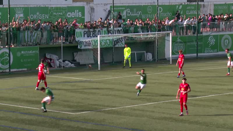El Guijuelo se impone en el segundo partido (2-0) y sigue en la lucha por el ascenso 