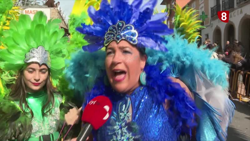 Cebreros calienta motores con su desfile de carnaval local