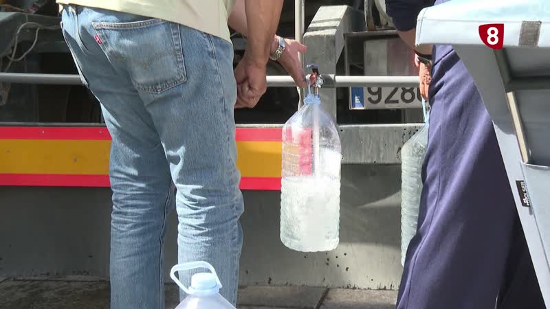 En Las Navas del Marqués continúan sin poder bebe ni cocinar con agua del grifo