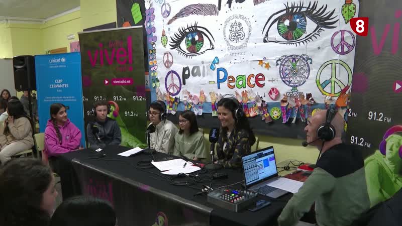 Radio sale de nuevo de los estudios