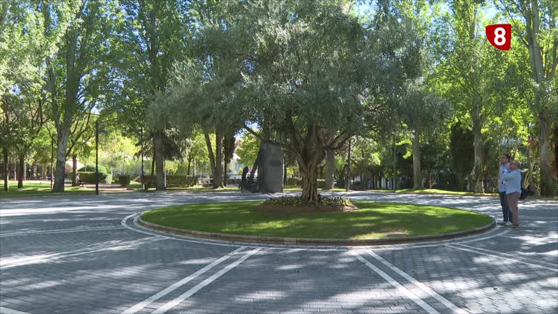 Renovada la plaza del ancla en La Marina