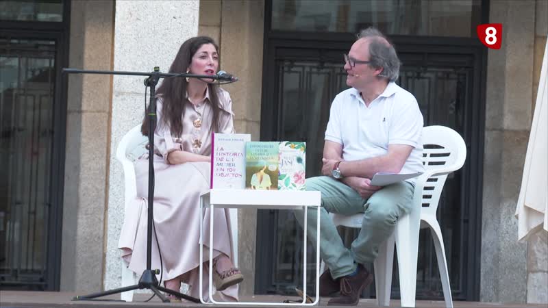 Espido Freire visita la Feria del Libro de Zamora
