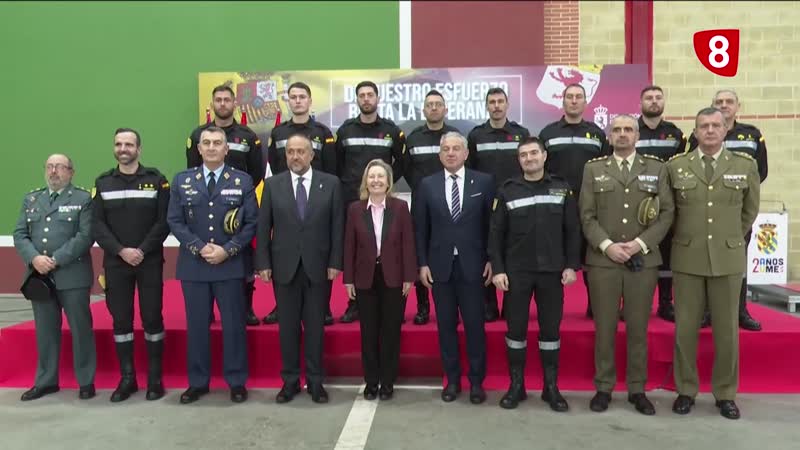 León homenajea a la UME por su labor en los incendios de este verano