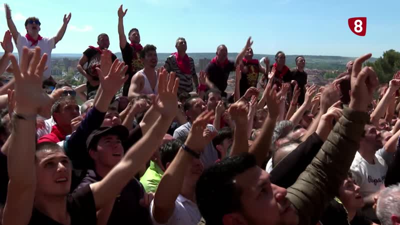 Miles de personas abarrotan el Cerro del Otero en la fiesta más singular de Palencia