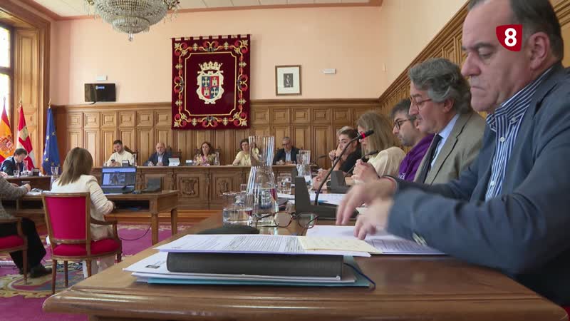 Pagos con hasta cuatro meses de retraso: el informe que incendia el Pleno de Palencia