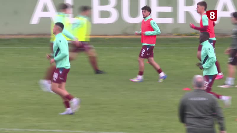 En busca de un director deportivo que planifique la plantilla