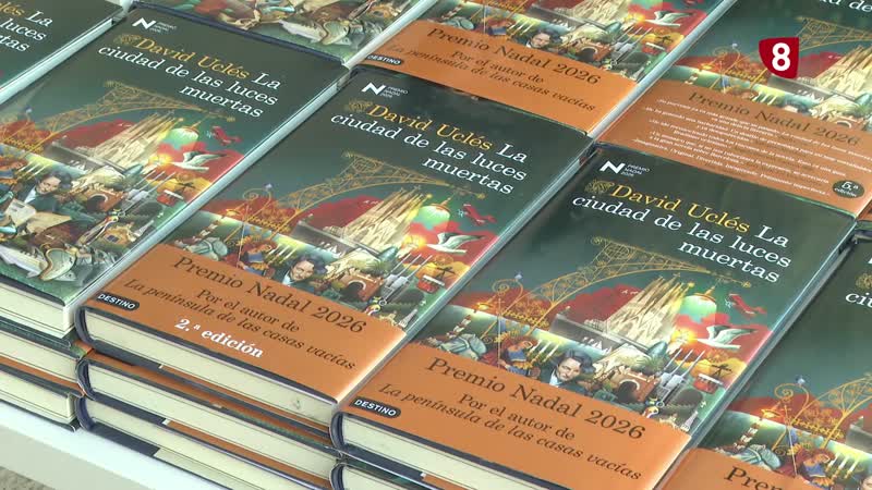 David Uclés presenta en Segovia ‘La ciudad de la luces muertas’ 
