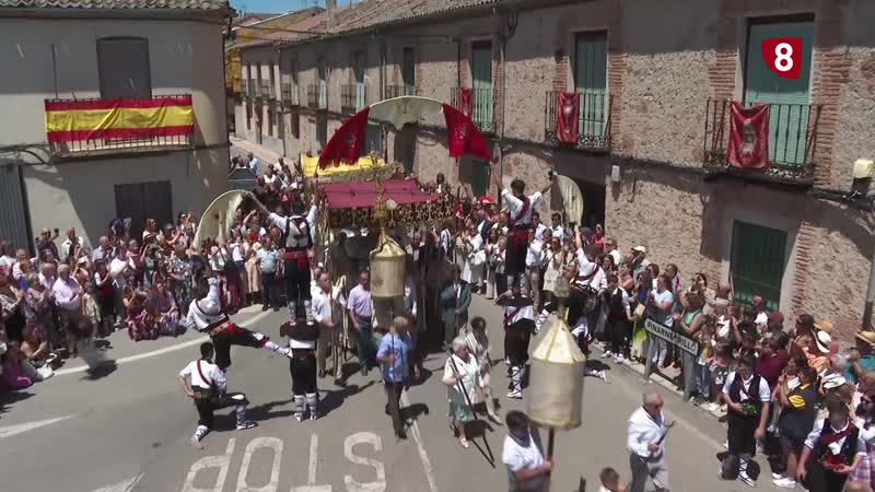 Fuentepelayo celebra la Octava del Corpus