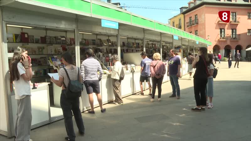 La Plaza de La Encina se llena de libros