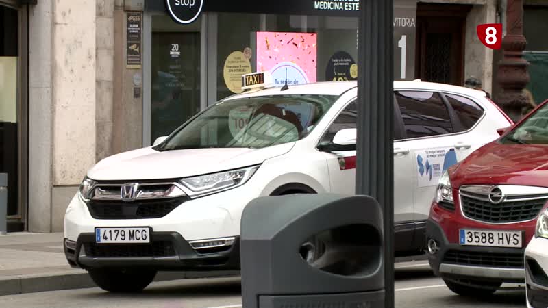Vox también aboga por liberalizar el taxi