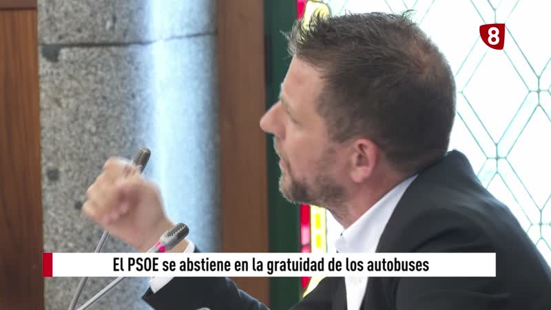 El PSOE se abstiene en la gratuidad de los autobuses