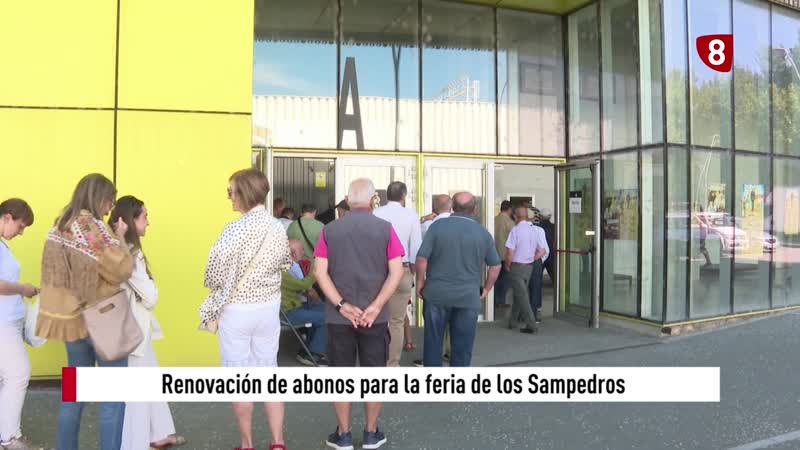Colas para renovar los abonos de la feria de los Sampedros