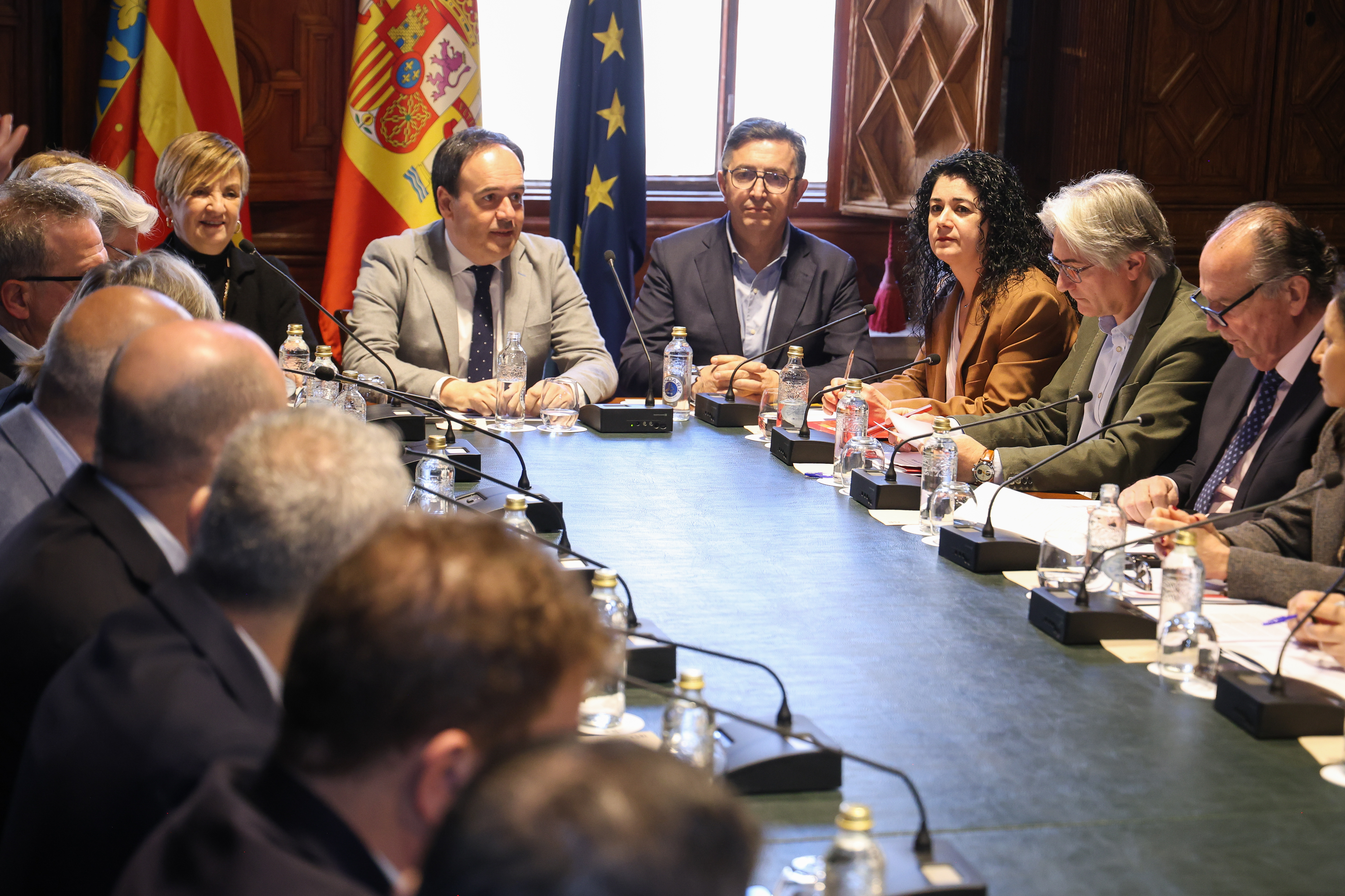 Pérez Llorca activa un plan de apoyo de más de 300 millones de euros para la industria de la Comunitat Valenciana ante los efectos de la guerra de Irán