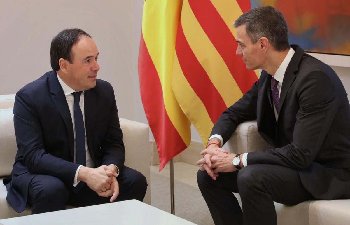 El Gobierno rectifica tras la exigencia de Pérez Llorca y abre la puerta a devolver lo tributado por las ayudas de la dana en la renta de 2024