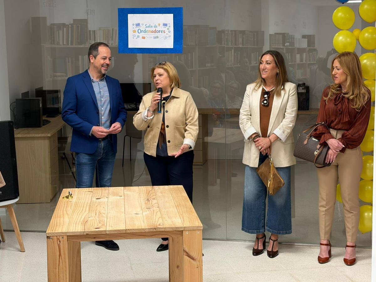 Ediles de Colmenar del Arroyo visitan  Macastre, que ayudaron tras la DANA