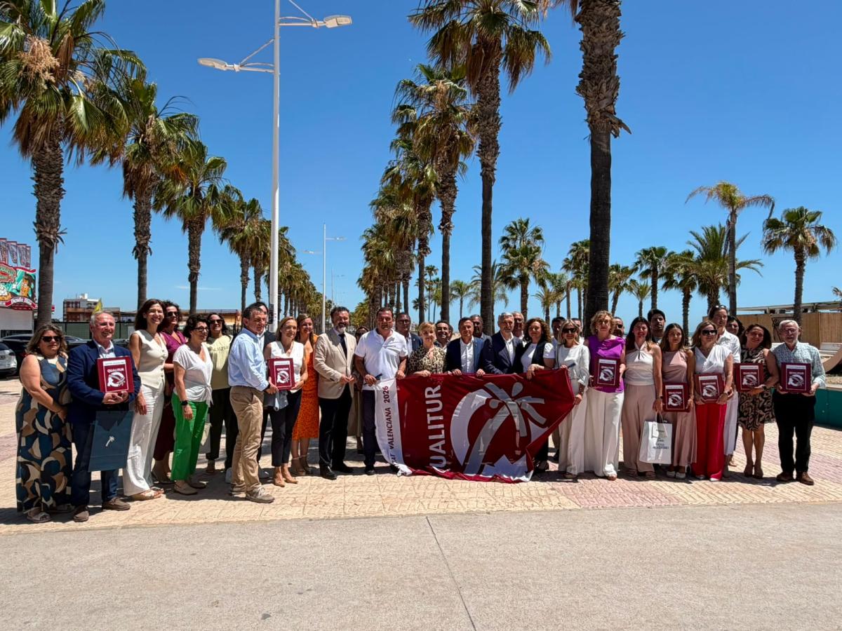 Turisme Comunitat Valenciana distingue con la Bandera Qualitur a 206 playas y calas de 40 municipios por su excelencia turística
