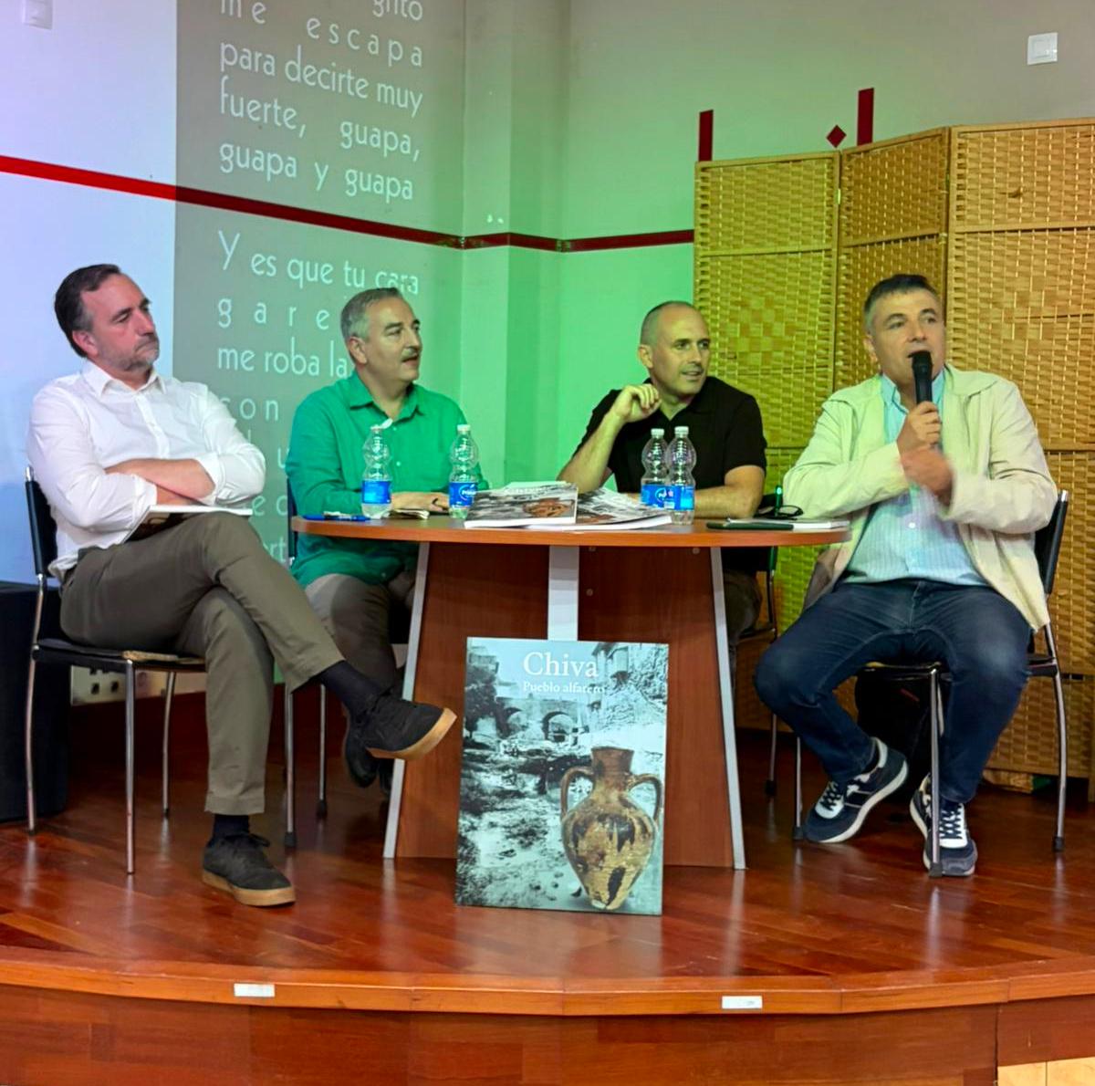 Chiva reivindica su legado alfarero con la presentación del libro “Chiva, pueblo alfarero”