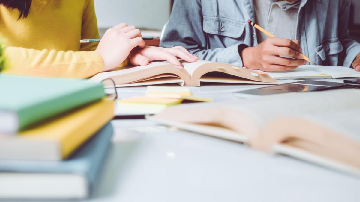 Educación convoca las ayudas del Banco de Libros para el curso 2026-2027 con una inversión de 70,7 millones de euros