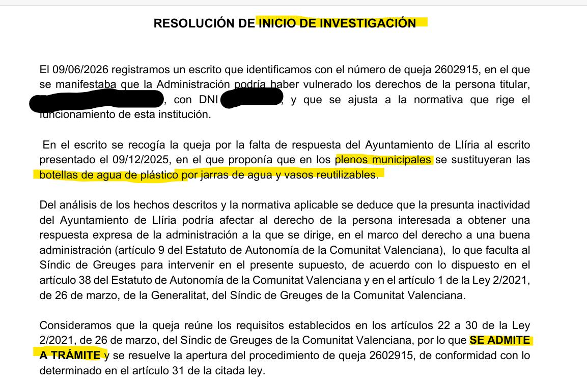 El Síndic de Greuges investiga al Ayuntamiento de Llíria por ignorar una propuesta para eliminar los plásticos en los plenos municipales