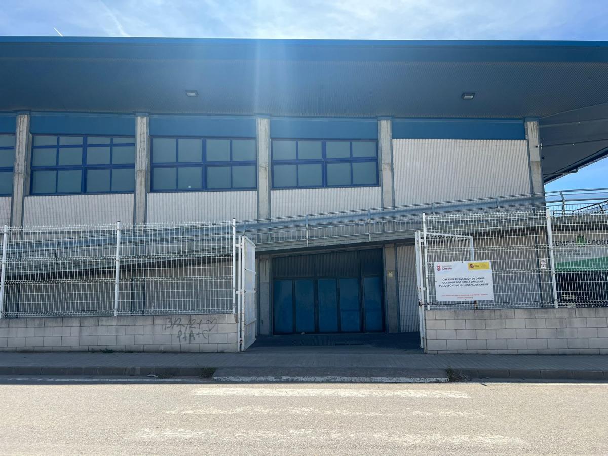 El Ayuntamiento de Cheste finaliza la primera fase de obras de reparación de polideportivo