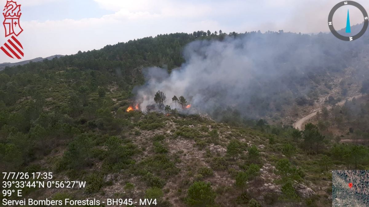 Declarado un incendio forestal en Chera en plena ola de calor
