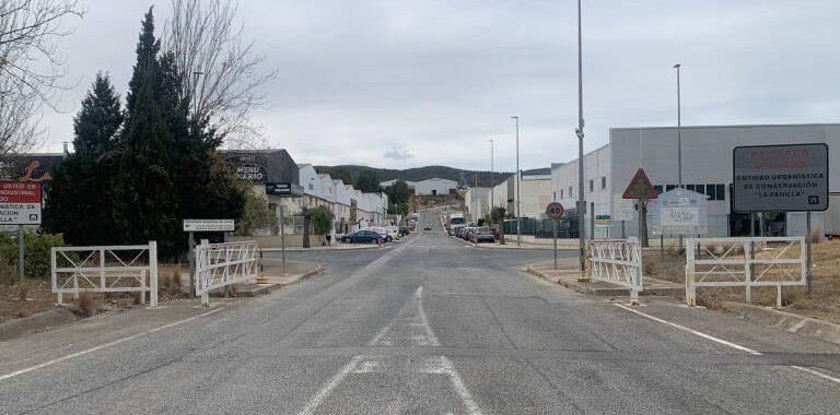 Chiva y el sector servicios concentran el aumento del paro comarcal frente al importante descenso de Cheste