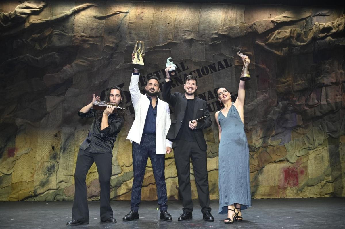 El músico buñolense Karlos Nao, ganador del premio Filón al mejor instrumentista del Festival Internacional del Cante de las Minas de Murcia