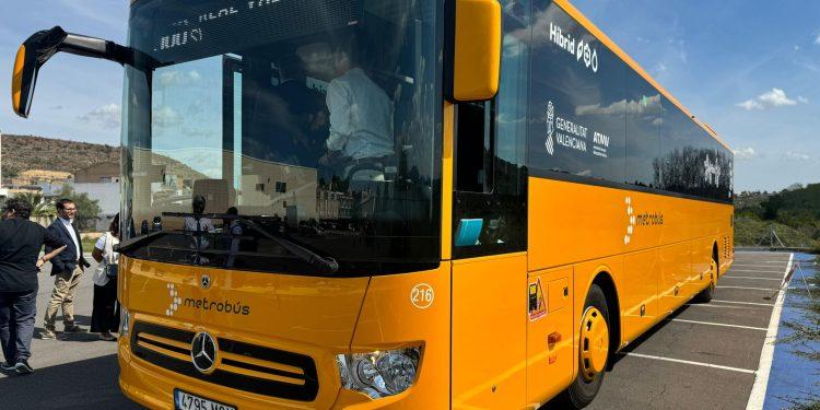 Metrobús mejora frecuencias en Cheste e introduce modificaciones para atender a las urbanizaciones de Chiva