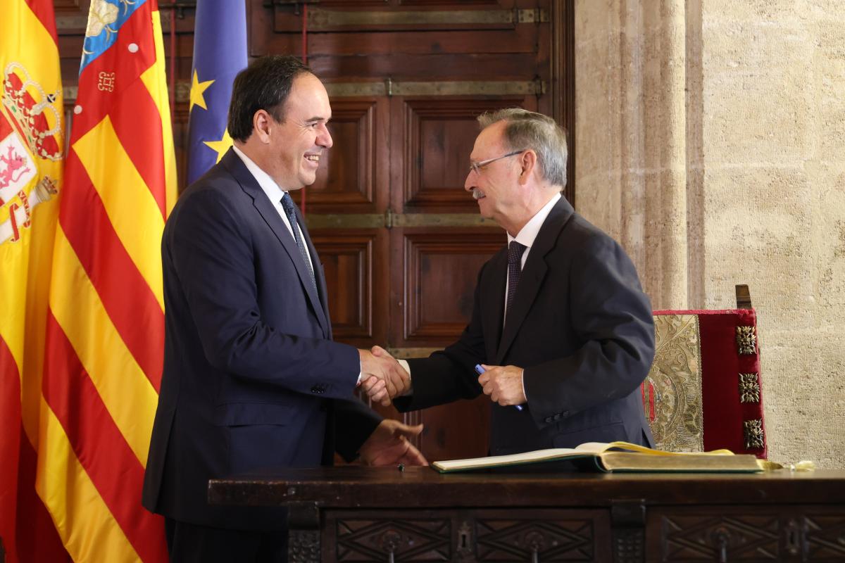 Pérez Llorca anuncia la concesión de la Alta Distinción de la Generalitat a la Ciudad Autónoma de Ceuta