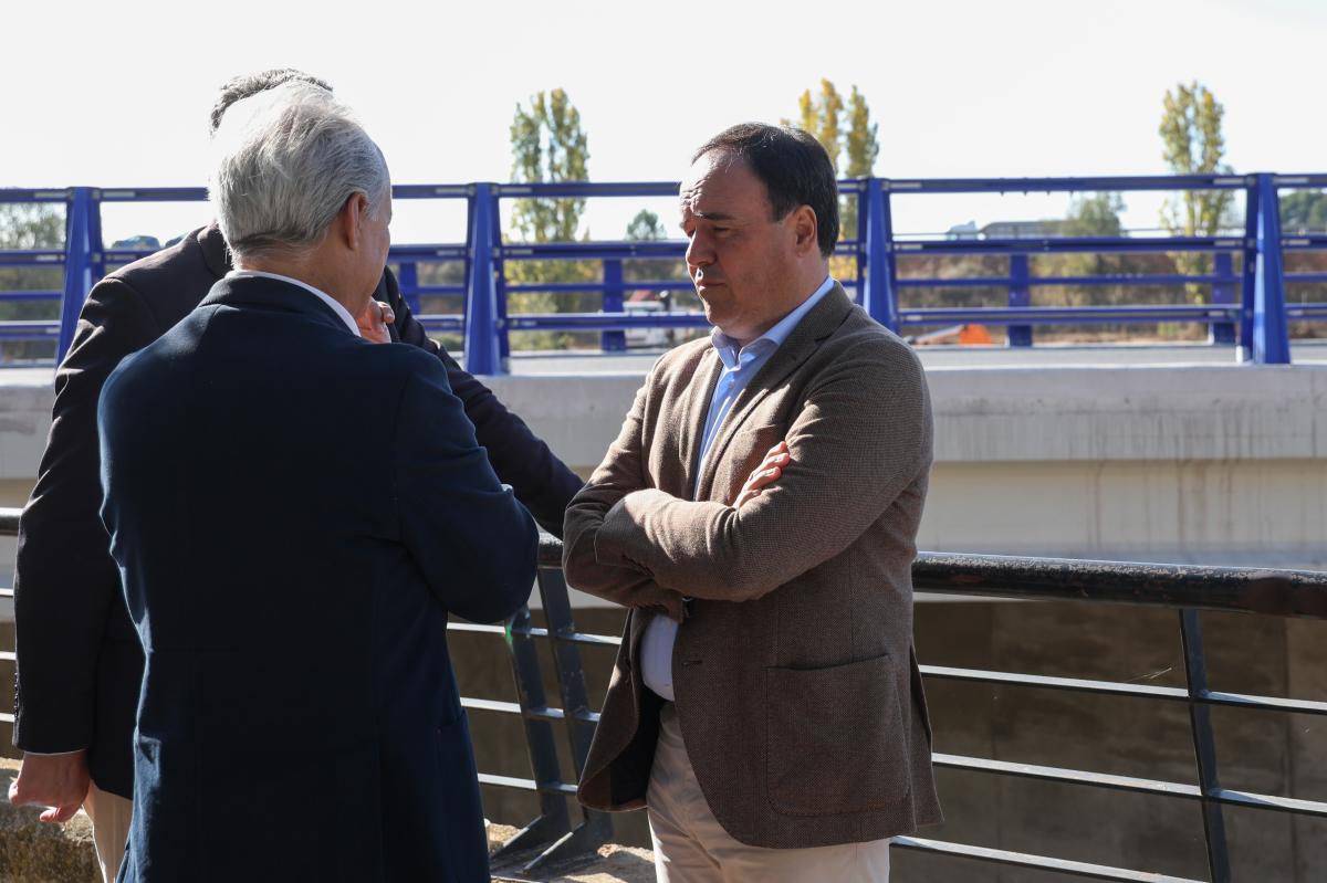 Pérez Llorca pone a disposición de Castilla-La Mancha y del Gobierno de España los medios de la Generalitat tras el accidente ferroviario de Toledo