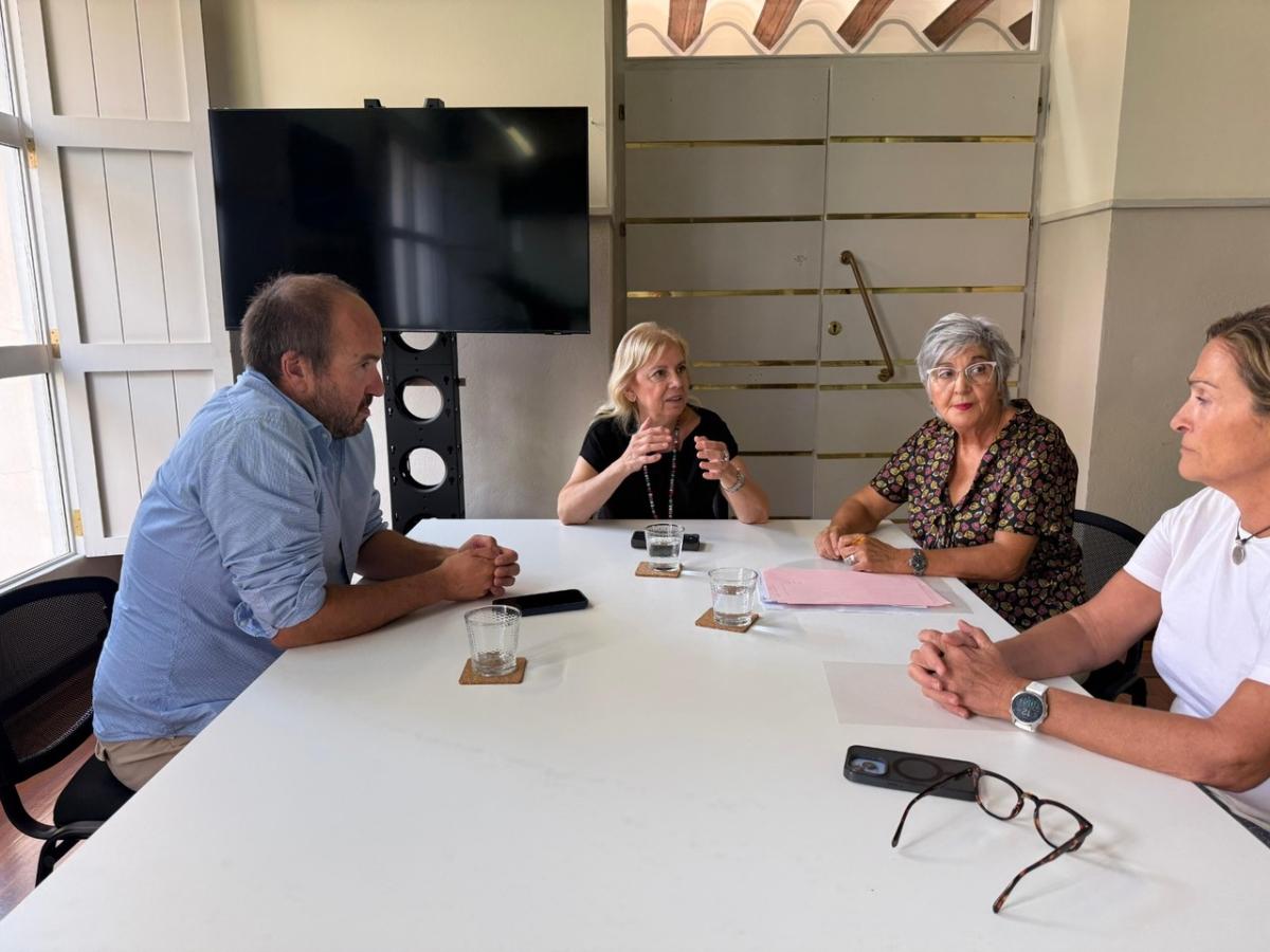 La Mancomunidad Hoya de Buñol-Chiva y la Asociación Familias Valientes trasladan a Generalitat las necesidades de la comarca en materia de salud mental