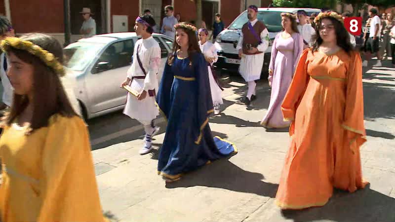 Las siete doncellas de Simancas reviven la leyenda del municipio
