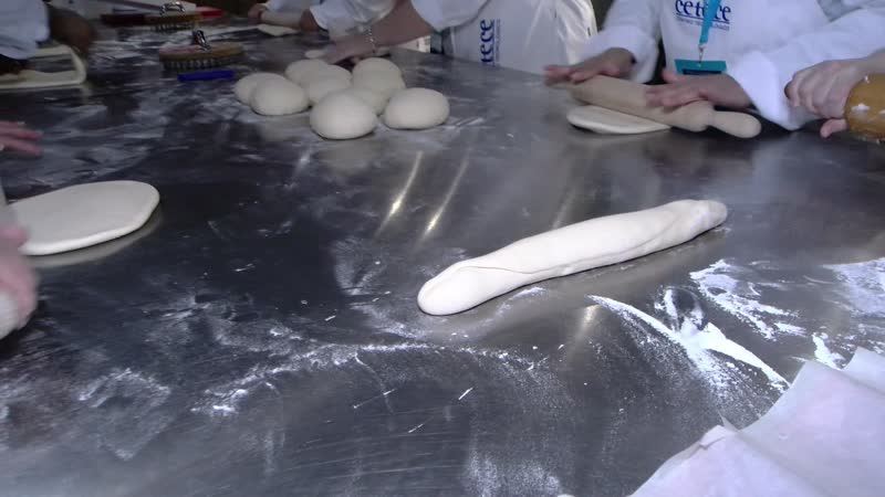 El futuro de la gastronomía y del pan, a debate en Mayorga