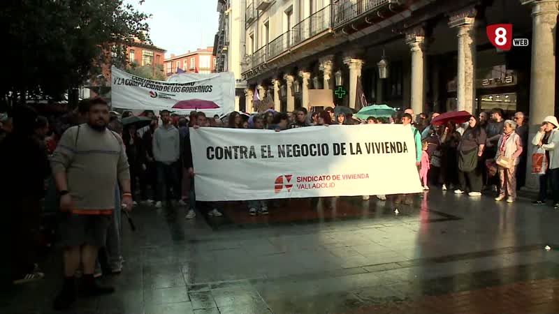 2 000 personas se manifiestas en Valladolid por la vivienda