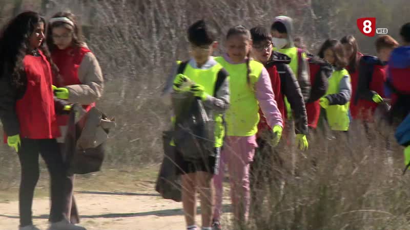 En Tordesillas 42 niños participan en la jornada de basuraleza 