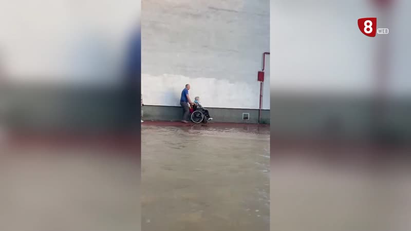 La rotura de dos tuberías del Paseo del Cauce deja a la zona sin suministro de agua 