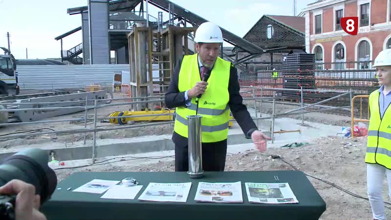 Óscar Puente coloca la primera piedra de la nueva estación de trenes de Valladolid