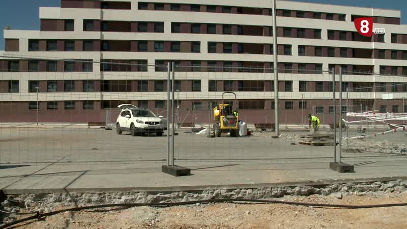 La plaza principal de Pinar de Jalón tendrá más sombra y juegos infantiles con un toldo para reducir el calor