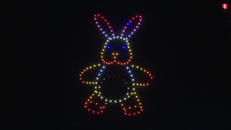 Ólvega ilumina sus fiestas con un espectáculo de drones