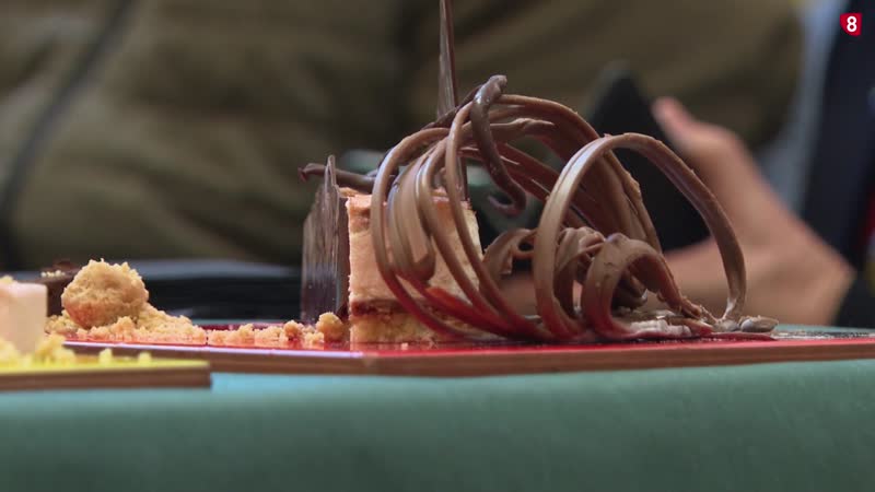 El Trinquete acoge un taller de repostería micológica