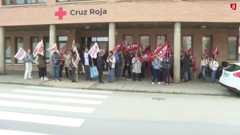Trabajadores de Cruz Roja denuncian el 'bloqueo' de la negociación laboral
