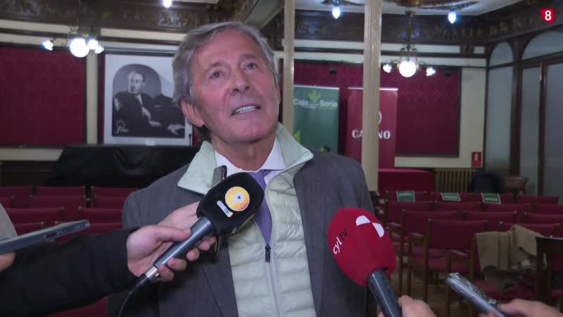 El periodista deportivo Jesús Álvarez presenta su libro 'Cerca de las estrellas'